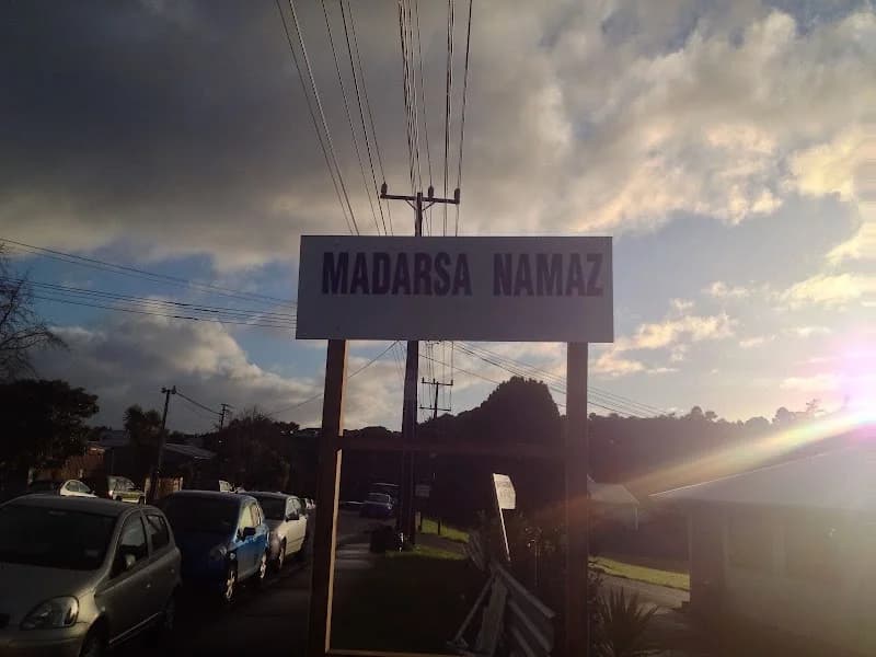 Madarsa Namaaz