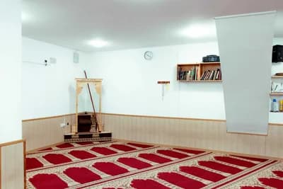 Diama Bhouria