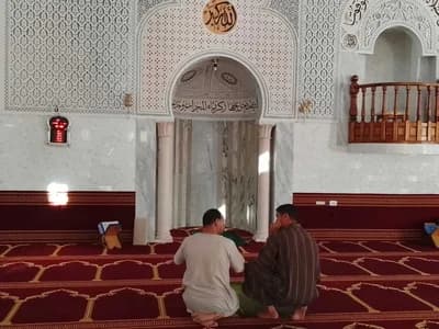 جامع عمر ابن الخطاب - طبربة