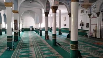 جامع الإيمان - الزريبة حمام
