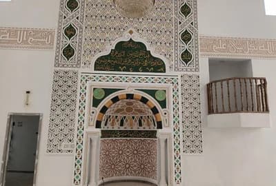 جامع القدوس - حي الرياض طينة