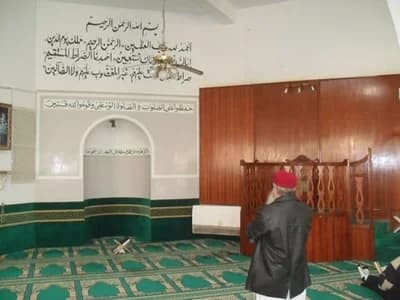جامع التوبة الجبيلة - منزل جميل