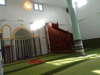 جامع عمر ابن الخطاب - الماثلين