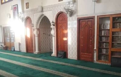 مسجد عمر بن عبد العزيز - Larbaa