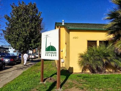 Lighthouse Mosque