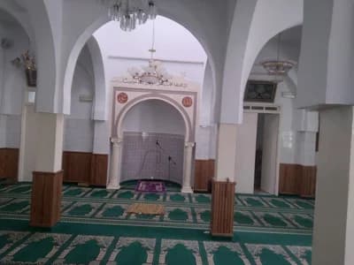 جامع النور - العيثة - الجم