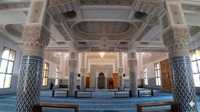 مسجد أمنا خديجة - الدار البيضاء