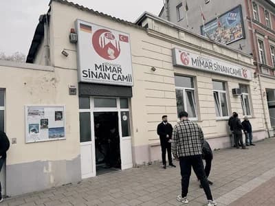 Mimar Sinan Camii / Bismarckstraße 313