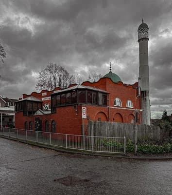 Watford Mosque And Welfare Association For Muslim Community