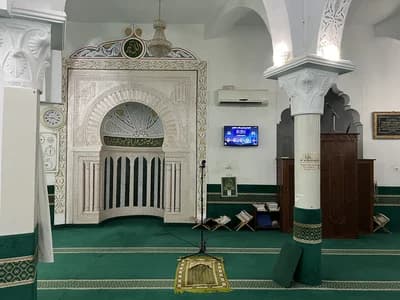 جامع علي إبن أبي طالب - المكنين