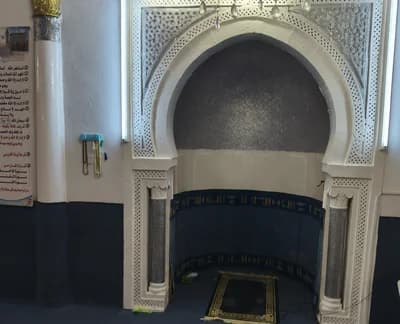 جامع الأفضل بن عاشور الزهور 4 - تونس