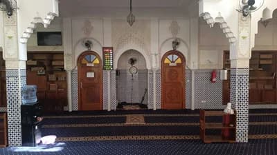 مسجد القرية السياحية